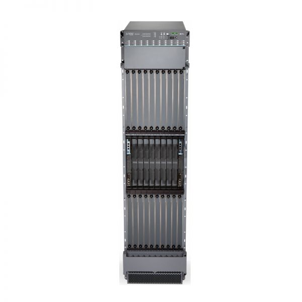 juniper-mx2020-base-dc.jpg